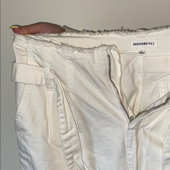 The latest scoop white jeans - Picture 2 of 4